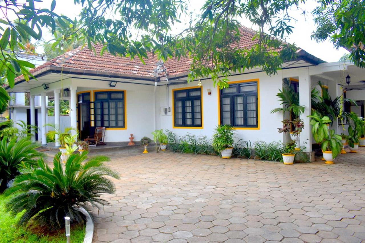 Old Park Villa 자프나 외부 사진
